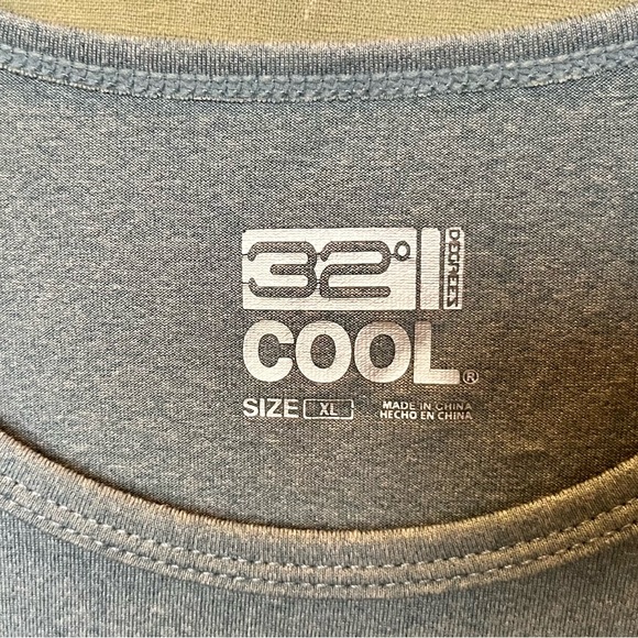 “32 Degrees Cool” XL Sage Green soft tee - Picture 3 of 5